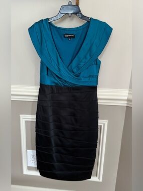 Jones New York Teal and Black Draped V-Neck Sheath Dress